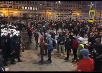 Policja publikuje nagrania z zamieszek podczas Strajku Kobiet [WIDEO]