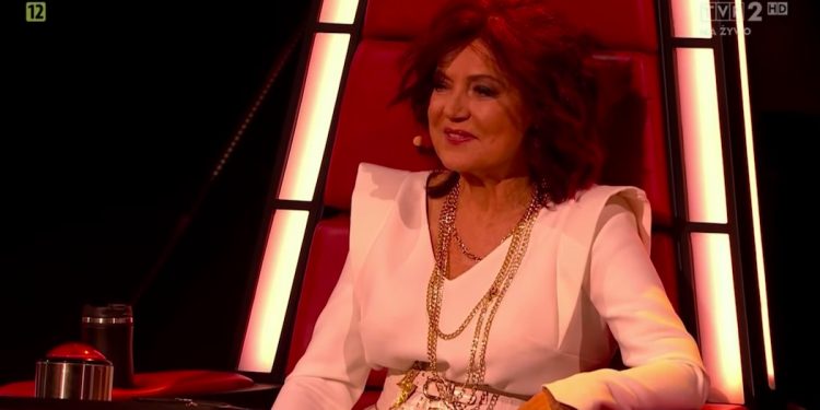 Symbol Strajku Kobiet w „The Voice of Poland”. Urszula Dudziak zadrwiła z TVP? [WIDEO]