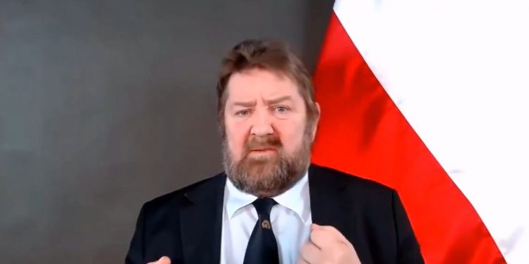 Żółtek: „Nie zaszczepię się. Będę bronił domu, łącznie z bronią”