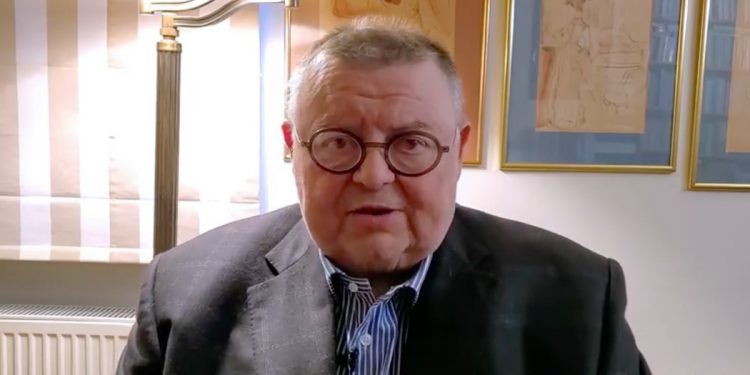 Wojciech Mann wbija „szpilę” rządzącym. Poszło o Sylwestra [WIDEO]