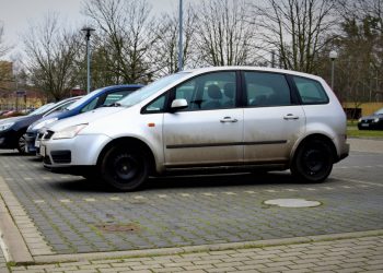 73-latka zgłosiła kradzież samochodu z psem w środku. Prawda okazała się inna