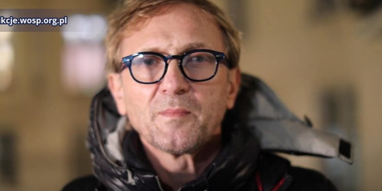 Andrzej Chyra posprząta mieszkanie za pieniądze. Niecodzienna aukcja