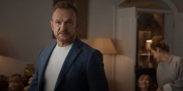 Cezary Pazura zachęca do szczepienia. Jest rządowy spot [WIDEO]