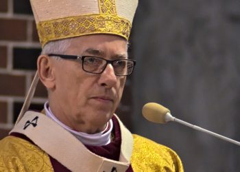 Abp Skworc: szczepienie to sprawa poczucia odpowiedzialności za siebie i za bliźnich