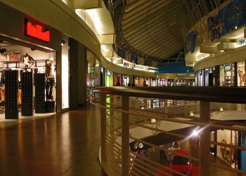 Lockdown potrwa aż do kwietnia? Wiceminister komentuje