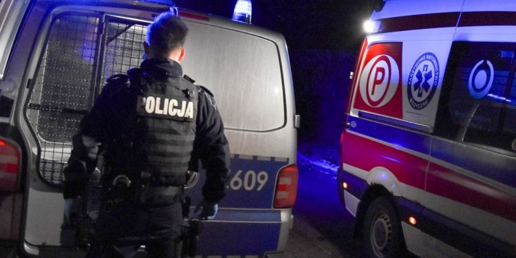 Okradł karetkę. Później groził popełnieniem samobójstwa