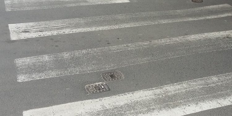 Wypadek śmiertelny na pasach. Nie żyje 72-latka