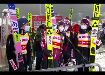 Kamil Stoch przerwał wywiad Andrzeja Stękały. Pokazał klasę! [WIDEO]