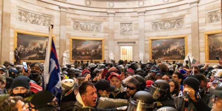 Sondaż. Miliony Amerykanów popierają atak na Kapitol!