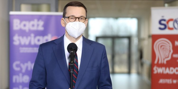 Morawiecki w piątek przedstawi plan obostrzeń na dwa tygodnie