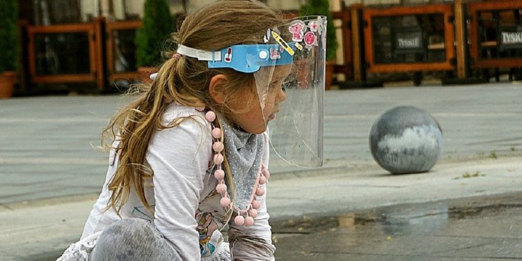 przyłbice koronawirus