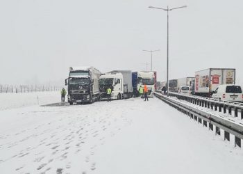 Autostrada A4 zablokowana! Wypadek 9 ciężarówek!