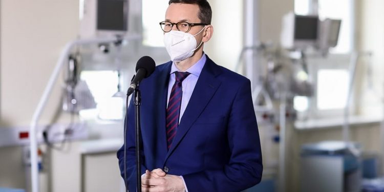 Morawiecki apeluje do młodych: „To błędne myślenie”