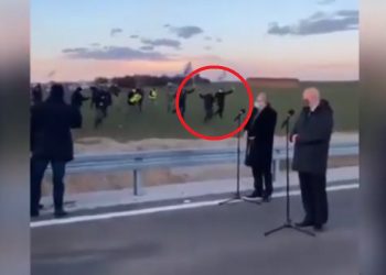 agrounii incydent premiera