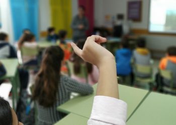 dzieci do szkół szkoła