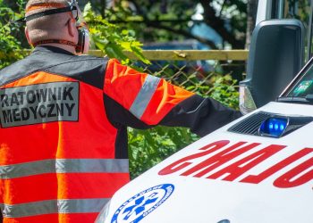 Dramatyczne nagranie z karetki! „Na całym Mazowszu nie ma już miejsc”