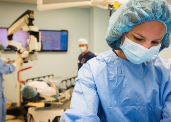 lekarz operacja szpital