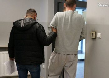 Wypchnął kobietę przez okno! Odpowie za usiłowanie zabójstwa