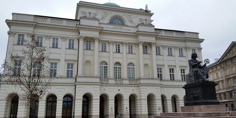 1280px-Archiwum_Polskiej_Akademii_Nauk