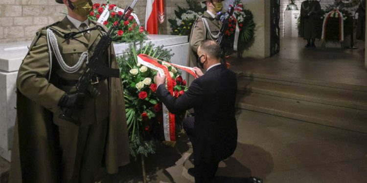 Duda w rocznicę katastrofy smoleńskiej: „Potrzeba poczucia wspólnoty”