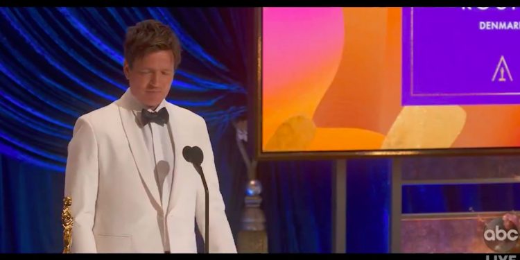 Odebrał Oscara i wybuchnął płaczem. W trakcie nagrywania filmu zginęła jego córka [WIDEO]