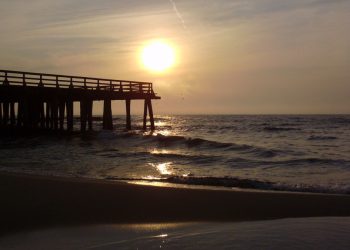 Zwłoki na plaży w Ustroniu Morskim. Makabryczne odkrycie!