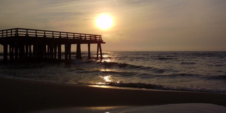 Zwłoki na plaży w Ustroniu Morskim. Makabryczne odkrycie!