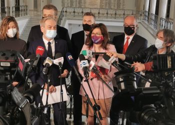 Lewica zagłosuje razem z rządem? „Rząd zgodził się na nasze warunki”