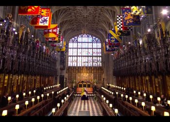 To zdjęcie królowej Elżbiety II poruszyło cały świat. „Po prostu druzgocące”