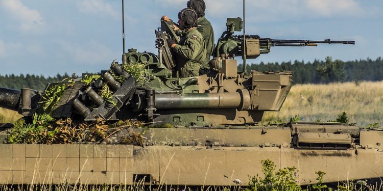 Soloch o pomyśle zmian w armii. „Stosuje to np. Rosja”