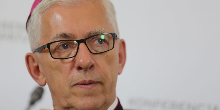 Nietypowe kazanie. Biskup podziękował Orlenowi za wykupienie prasy lokalnej