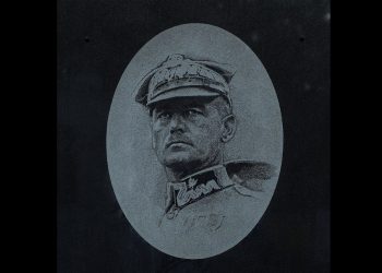 General_Wladyslaw_Sikorski_-_tablica_(Jablonna,_Polska)