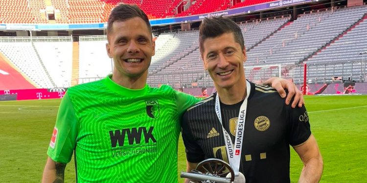 Gikiewicz zrobił sobie zdjęcie z Lewandowskim. Zamieścił komentarz po meczu