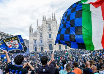Inter Mediolan mistrzem Włoch! Tłumy na ulicach [FOTO]