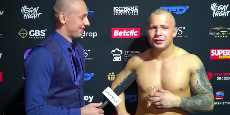 Kontrowersje po walce na FAME MMA. Zawodnikowi trzeba było podać tlen. „Walić ten werdykt” [WIDEO]