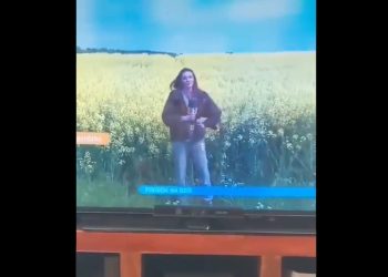 Dziennikarka TVN zaliczyła dużą wpadkę. Nagranie podbija sieć [WIDEO]