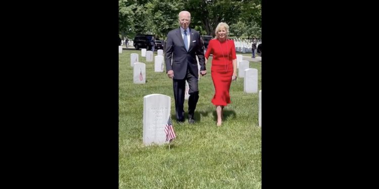 Prezydent Joe Biden podszedł do polskiego dziennikarza. „Nieprawdopodobne” [WIDEO]