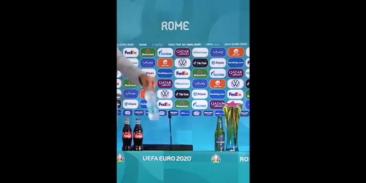 Nie tylko Ronaldo i Pogba. Kolejny piłkarz poniża sponsora Euro [WIDEO]