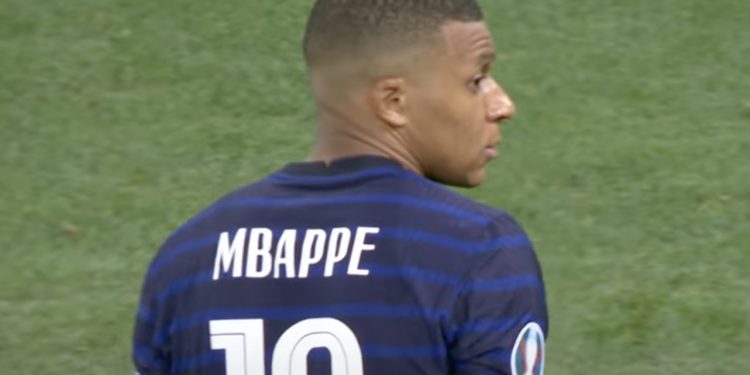 Mbappe przeprasza kibiców. „Ciężko będzie zasnąć”