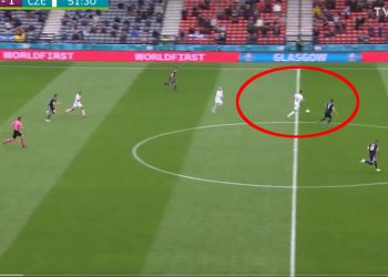 Schick z nieprawdopodobną bramką! To przejdzie do historii! [WIDEO]