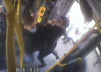 bójka w autobusie