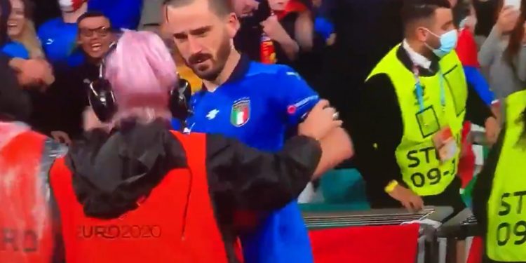 Bonucci w nietypowej sytuacji. Ochrona myślała, że jest… kibicem [WIDEO]