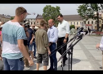 Awantura na spotkaniu z Borysem Budką. „Rozpie***limy was wszystkich” [WIDEO]