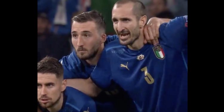 Wiadomo, co Chiellini krzyknął przed ostatnim karnym Anglików. To piłkarska klątwa [WIDEO]