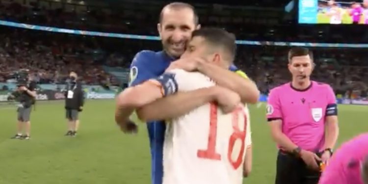 Zachowanie Chielliniego wywołało kontrowersje. Prowokacja? [WIDEO]