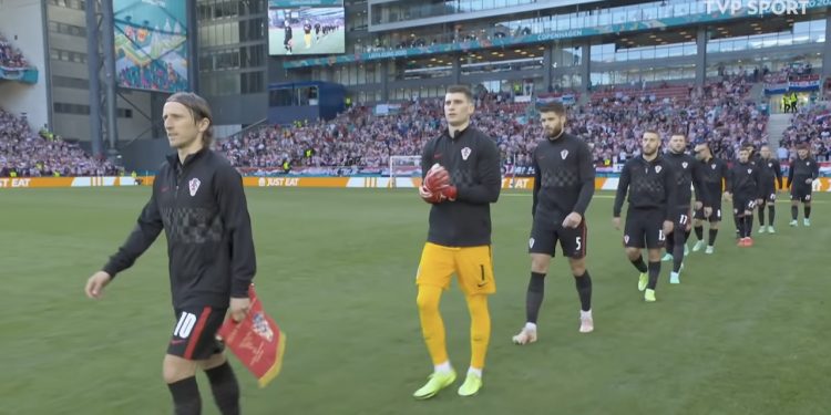 Grali z błędem na koszulkach. Prawda wyszła na jaw dopiero po tym, jak odpadli z Euro