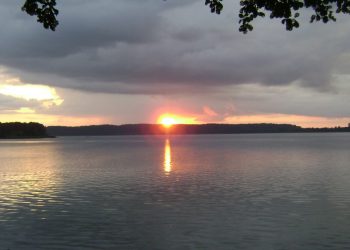 Utonęli w jeziorze na Mazurach. Nastolatków nie udało się uratować