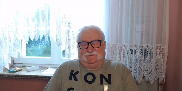 Wałęsa tłumaczy się z gróźb pod adresem Cenckiewicza. „Będziesz wisiał” [WIDEO]