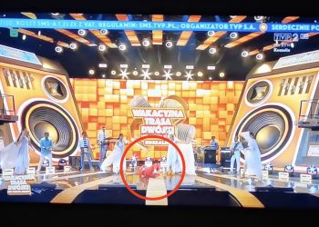 Izabela Trojanowska upadła na scenie. Niebezpieczne zdarzenie podczas koncertu [WIDEO]