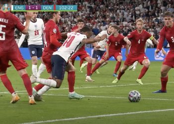 Kontrowersje po karnym w meczu Anglia-Dania. Wśród sędziów VAR był Polak